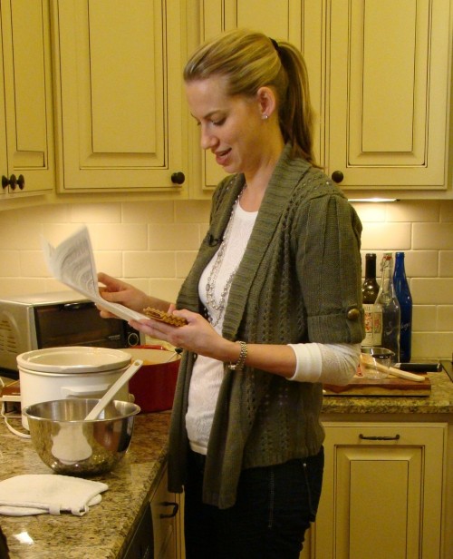 Kimberly checking E-Mealz Plan Kimberly checking E-Mealz Plan