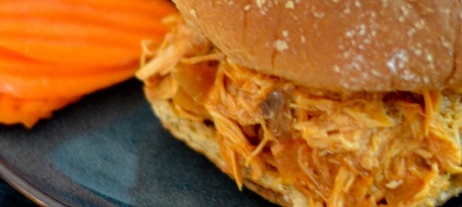 Easy Slow-Cooker Dinner Recipe: Hawaiian Barbecue Chicken Sandwiches Easy Slow-Cooker Dinner Recipe: Hawaiian Barbecue Chicken Sandwiches